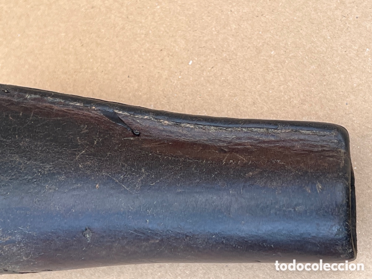 Antig&uuml;edades: Pieza de cuero de poner al cintur&oacute;n?? De 26 cm de largo - Foto 4