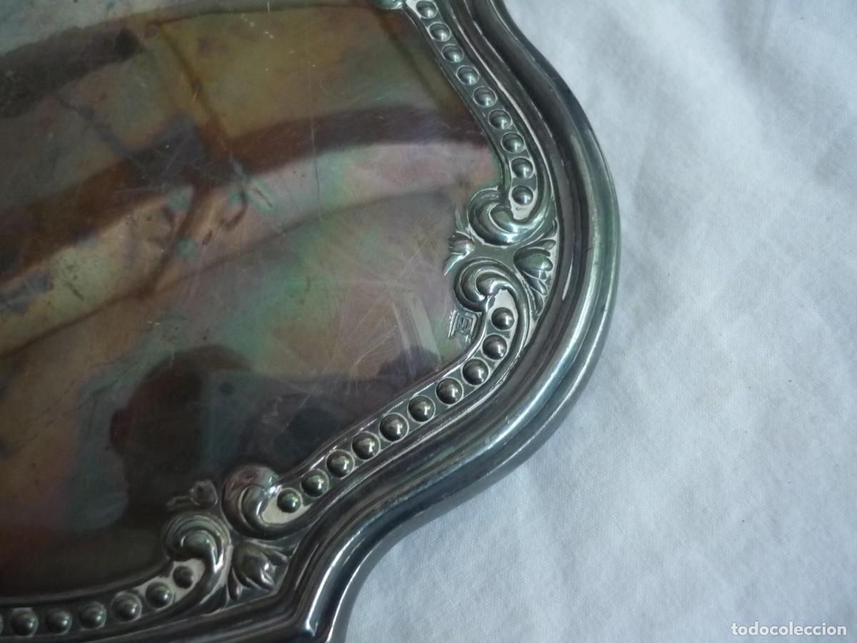Antig&uuml;edades: Espejo biselado de tocador en metal plateado - Foto 7