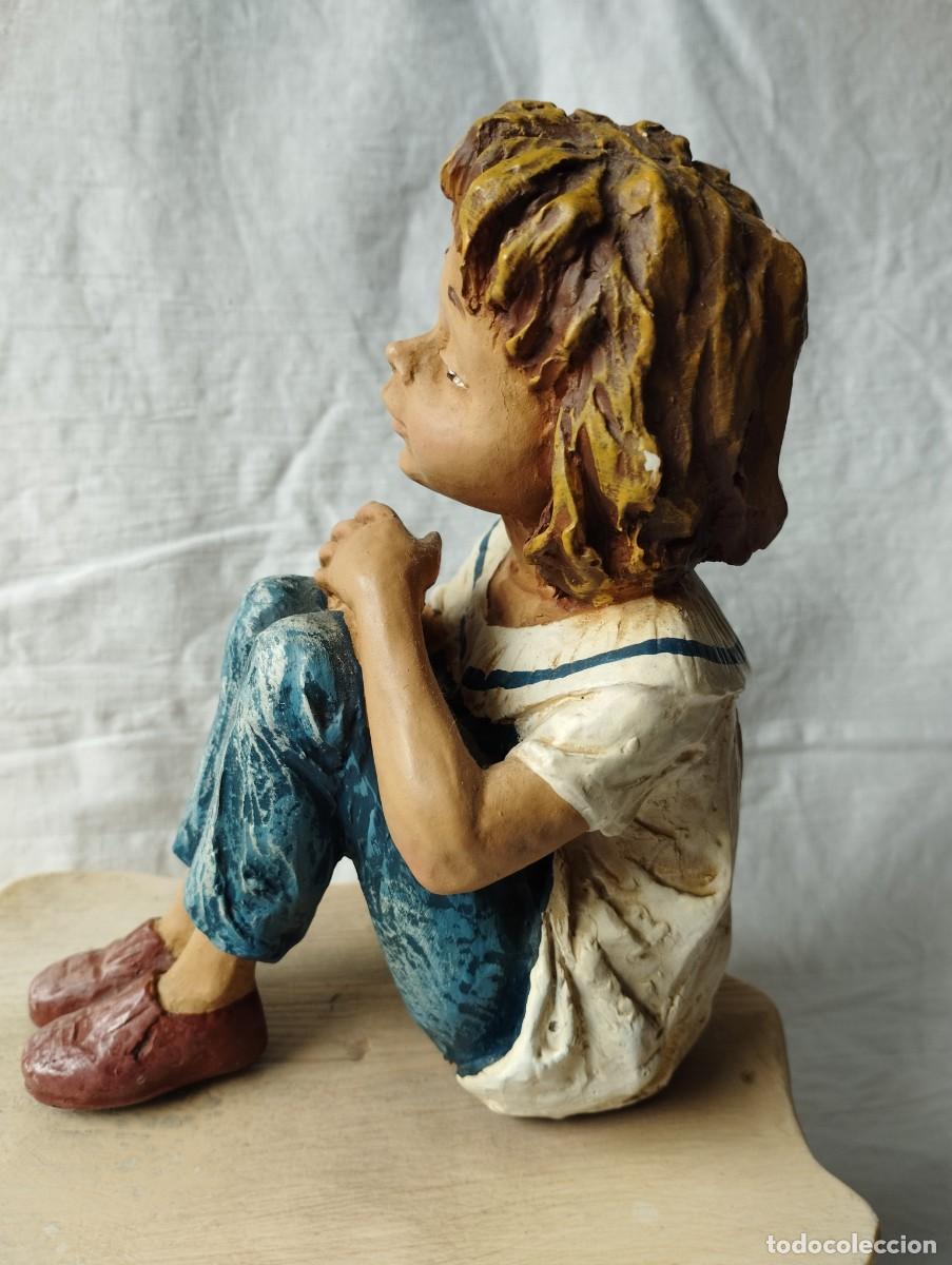 Antig&uuml;edades: Figura de ni&ntilde;a sentada - Foto 5