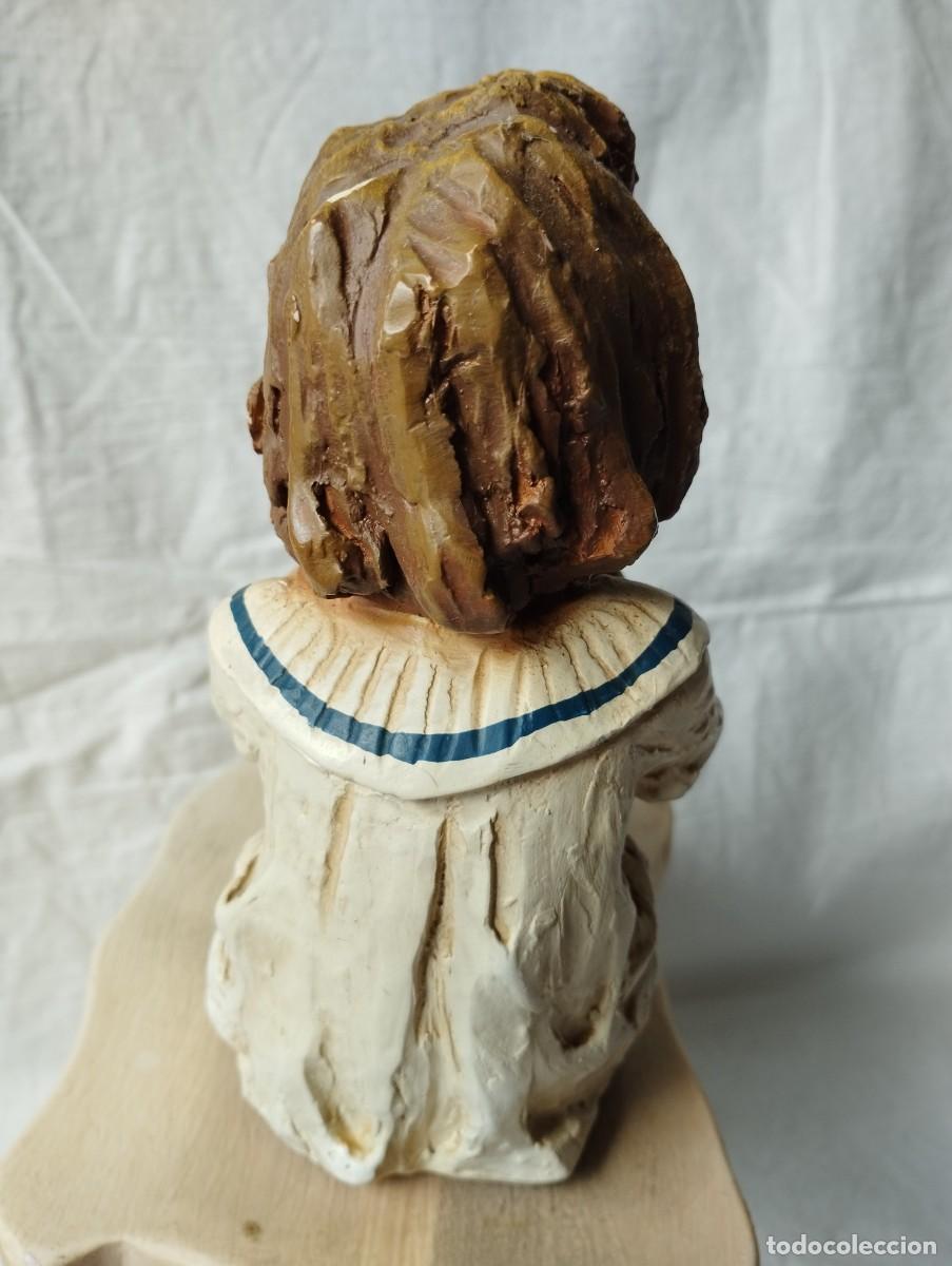 Antig&uuml;edades: Figura de ni&ntilde;a sentada - Foto 9