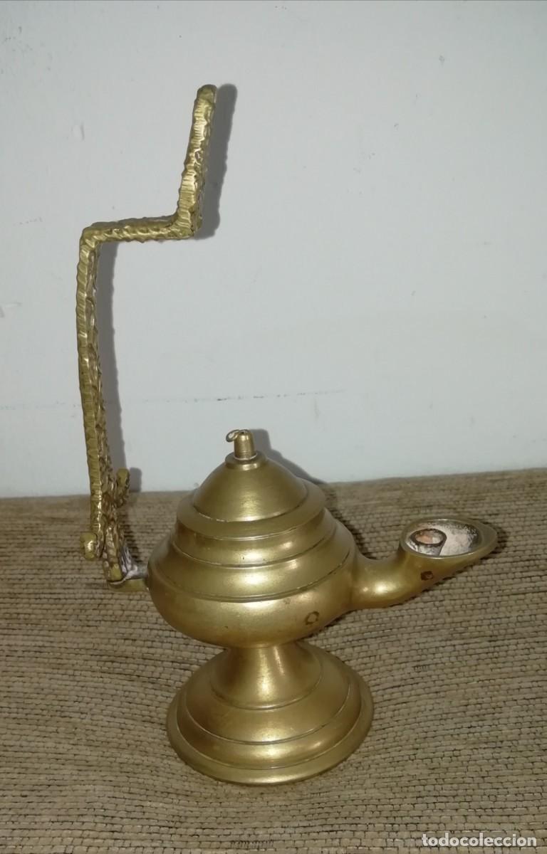 Antig&uuml;edades: Bonito candil o quinque de bronce - Foto 1
