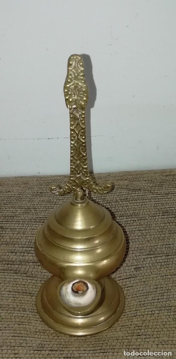 Antig&uuml;edades: Bonito candil o quinque de bronce - Foto 2
