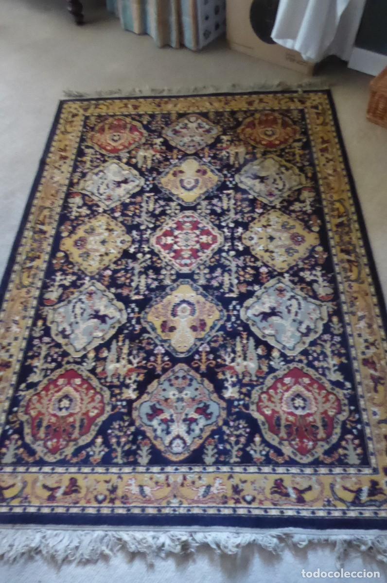 Antig&uuml;edades: Alfombra negra con flores - Foto 2