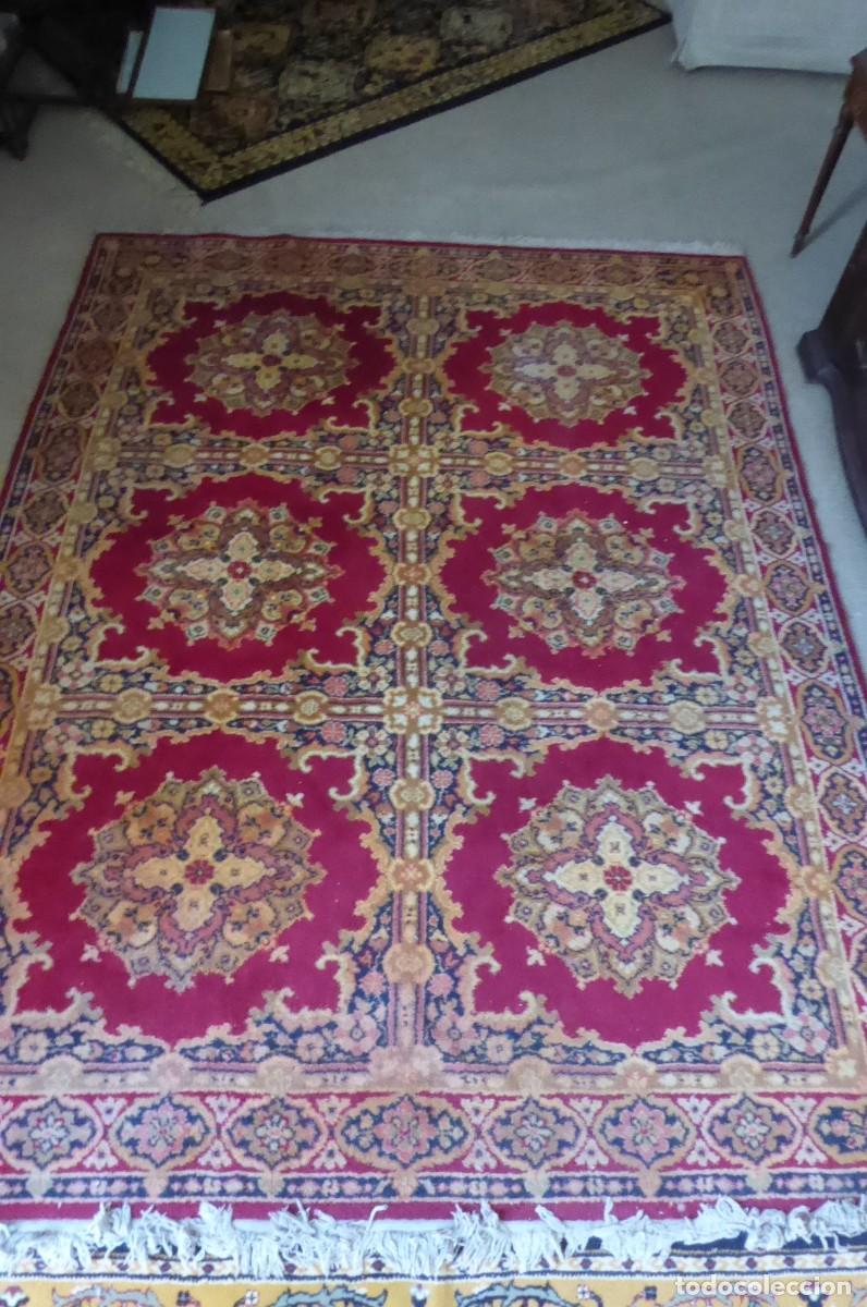 Antig&uuml;edades: Alfombra roja vintage - Foto 1
