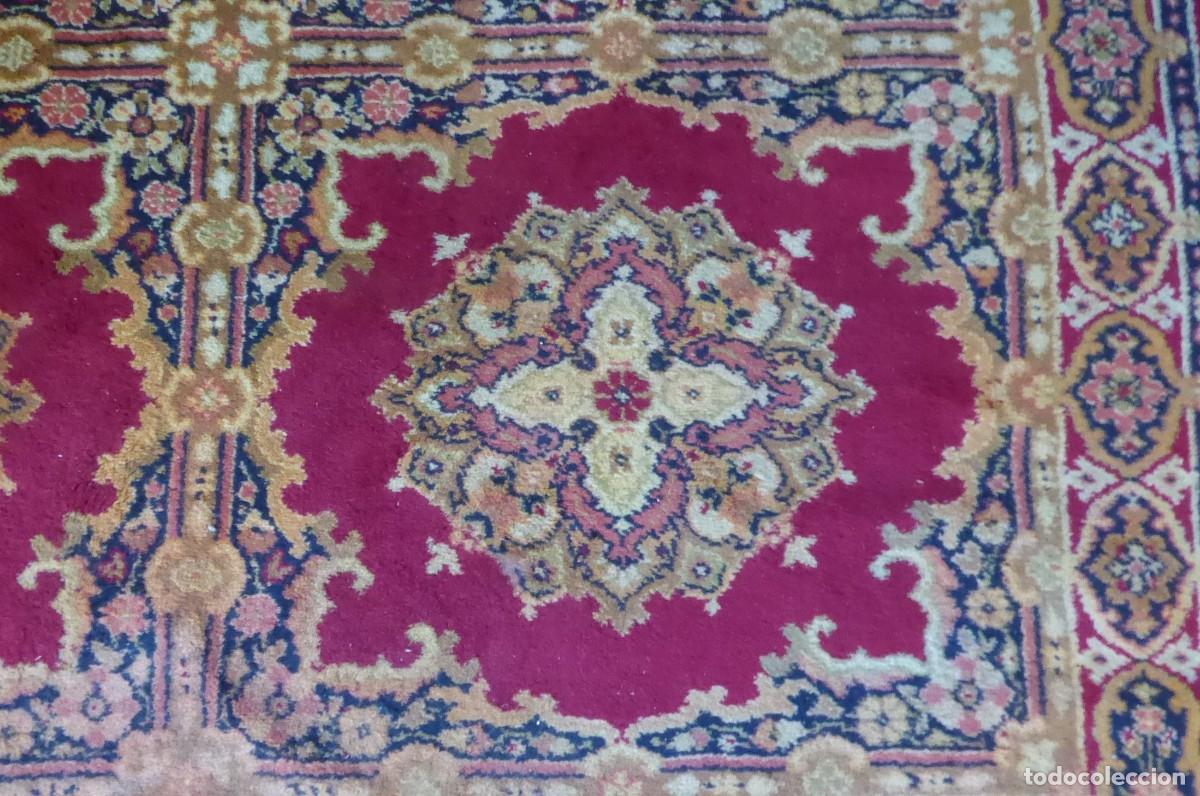 Antig&uuml;edades: Alfombra roja vintage - Foto 3