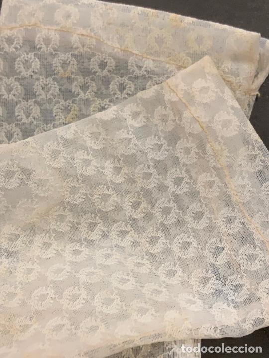 Antig&uuml;edades: Preciosos guantes de comunion. 20cms de largo total. - Foto 3