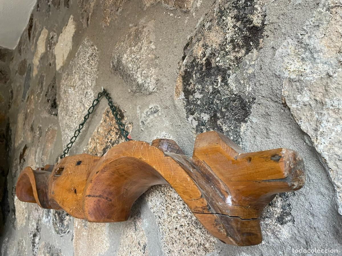 Antig&uuml;edades: ANTIGUO YUGO DE MADERA DE ROBLE - Foto 2