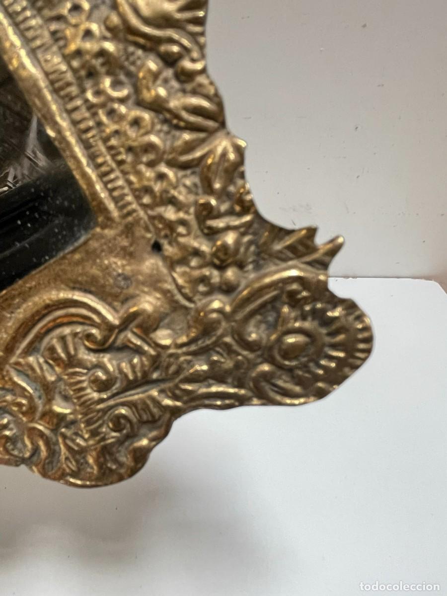 Antig&uuml;edades: ESPEJO BISELADO CON FORMA DE ABANICO EN BRONCE - Foto 3