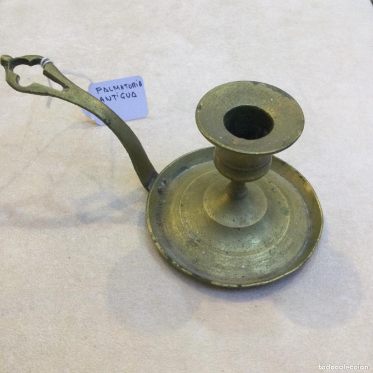 Antig&uuml;edades: Palmatoria antigua en bronce - Foto 1