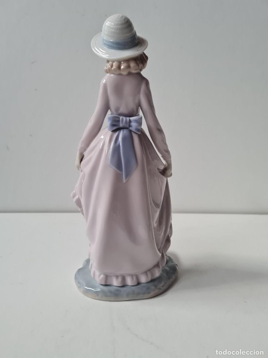 Antig&uuml;edades: LLADRO NI&Ntilde;A con flores en canasto (26 cms) - Foto 4