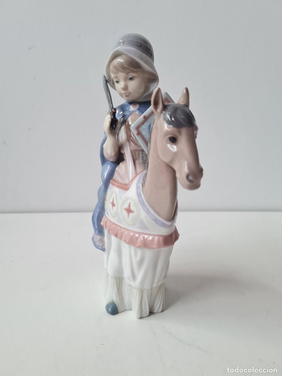 Antig&uuml;edades: LLADRO Ni&ntilde;a Medieval a caballo(22 cms) - Foto 8