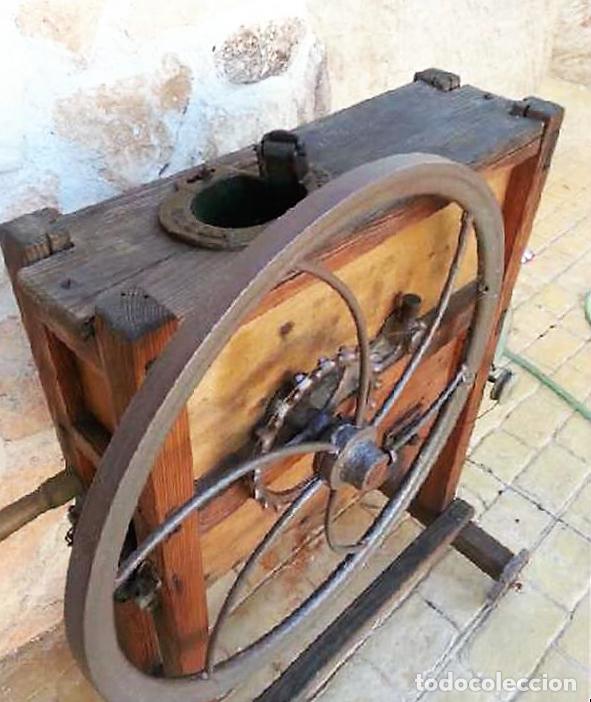 Antig&uuml;edades: DESGRANADORA DE MAIZ - Foto 2
