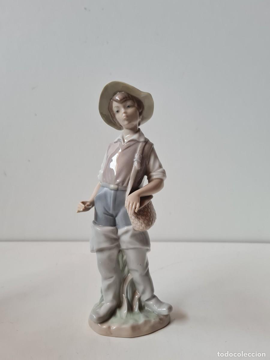 Antig&uuml;edades: LLADRO NI&Ntilde;O(22 cms) - Foto 1
