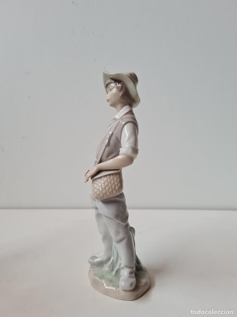 Antig&uuml;edades: LLADRO NI&Ntilde;O(22 cms) - Foto 2