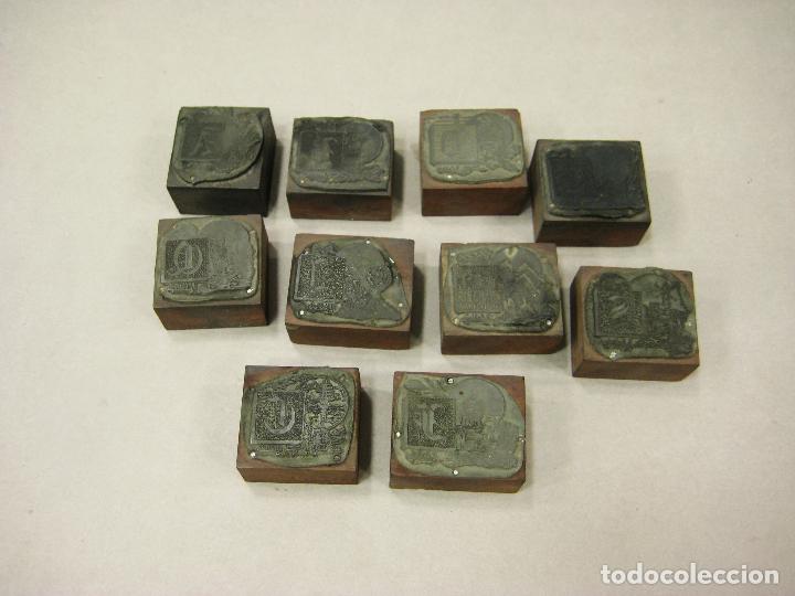 Antig&uuml;edades: ANTIGUO ABECEDARIO DE TIPOS O SELLOS DE PLOMO DE TINTA PARA IMPRENTA. A CALLEJA