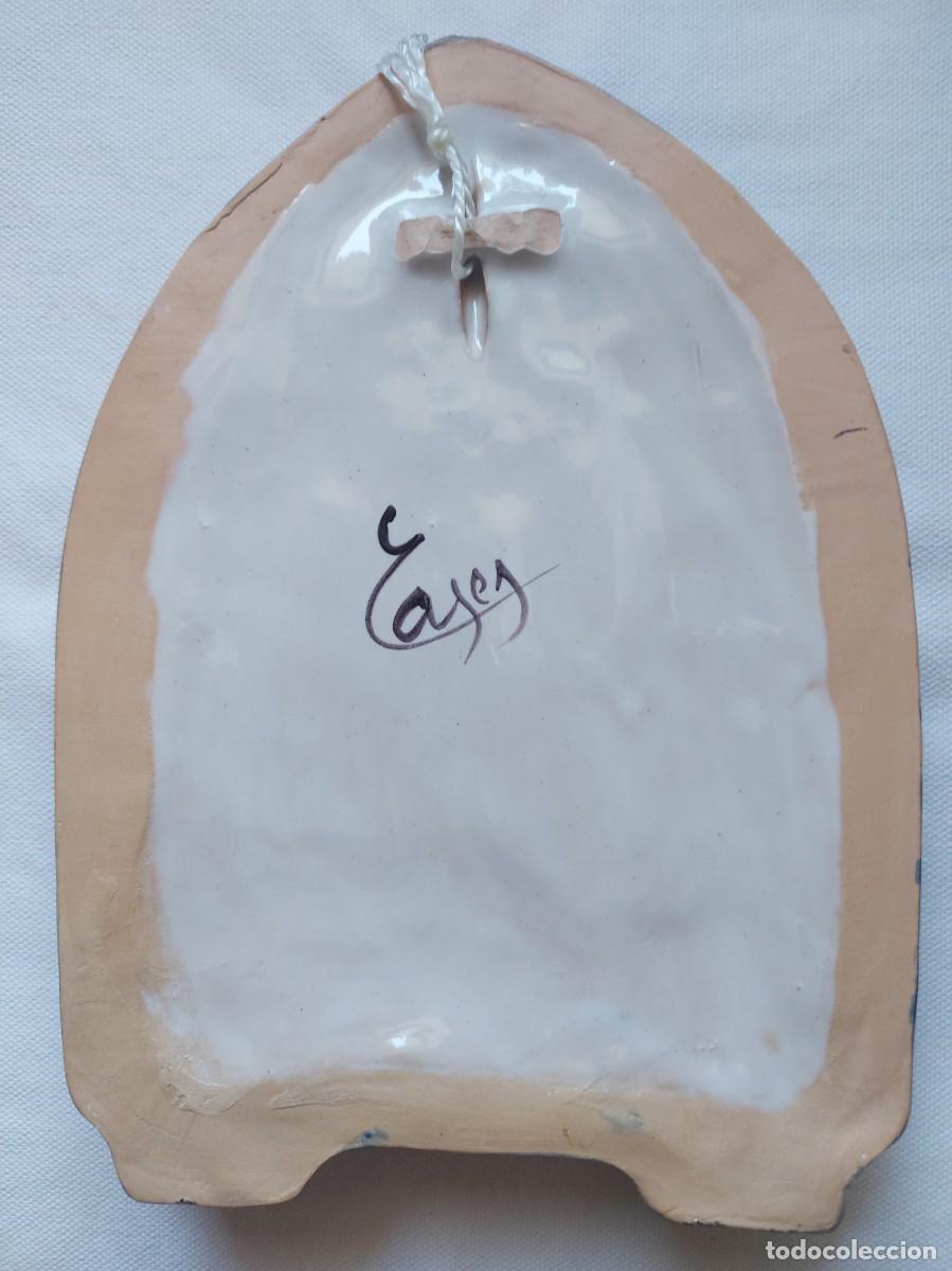 Antig&uuml;edades: Benditera. Cer&aacute;mica esmaltada - Foto 2