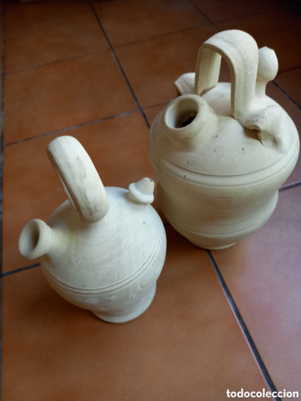 Antig&uuml;edades: DOS BONITOS BOTIJOS BLANCOS - Foto 2