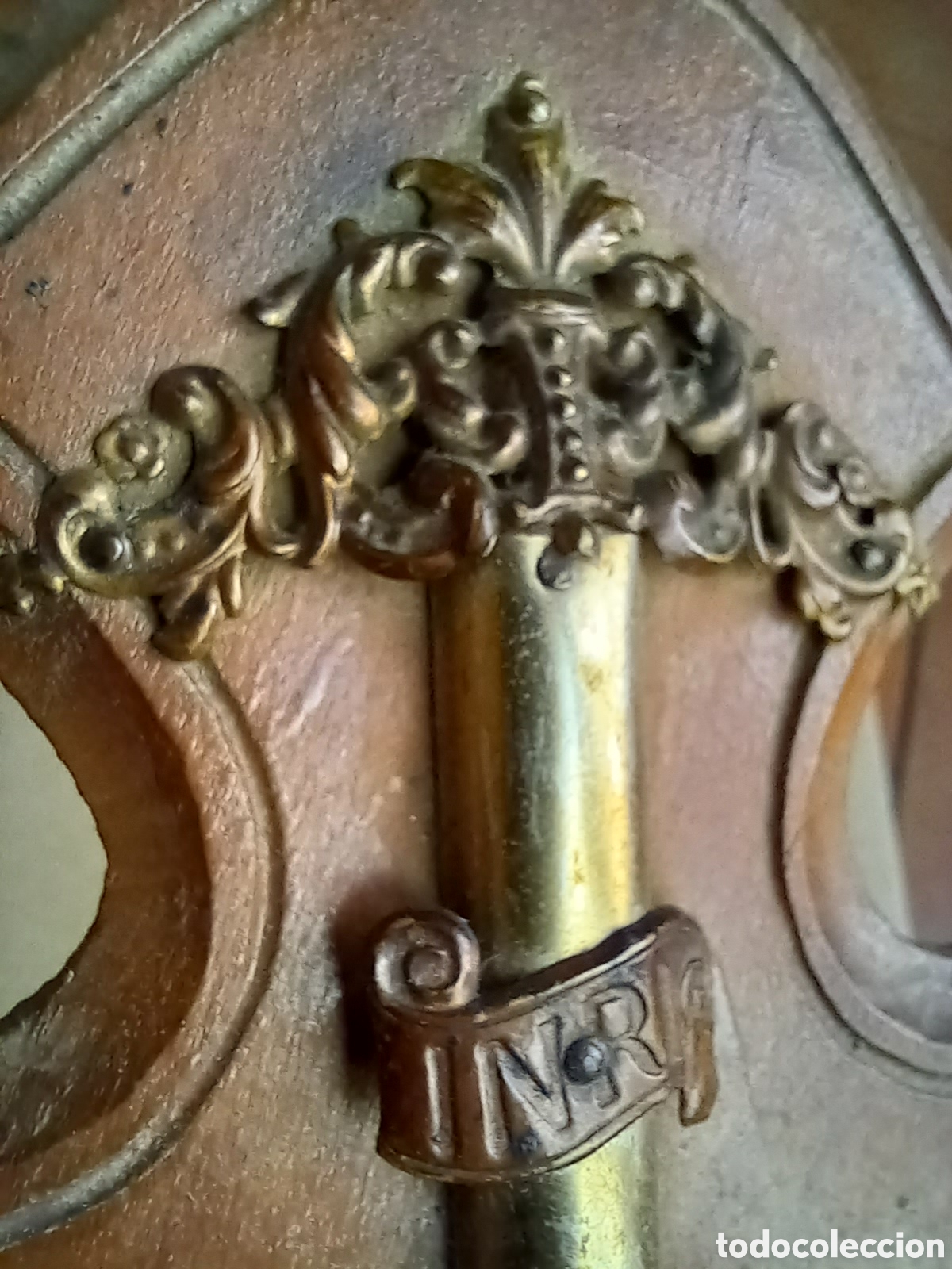 Antig&uuml;edades: ANTIGUO CRUCIFIJO CON BENDITERA - Foto 3