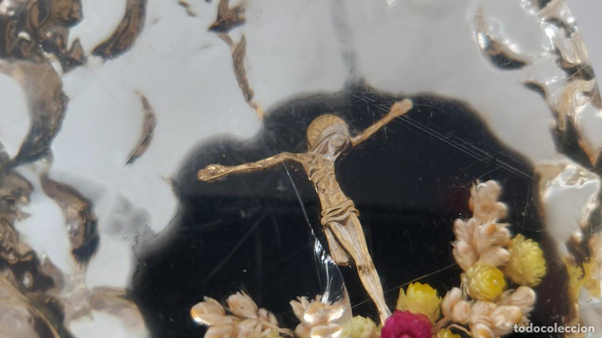Antig&uuml;edades: PISAPAPELES RELIGIOSO - Foto 2
