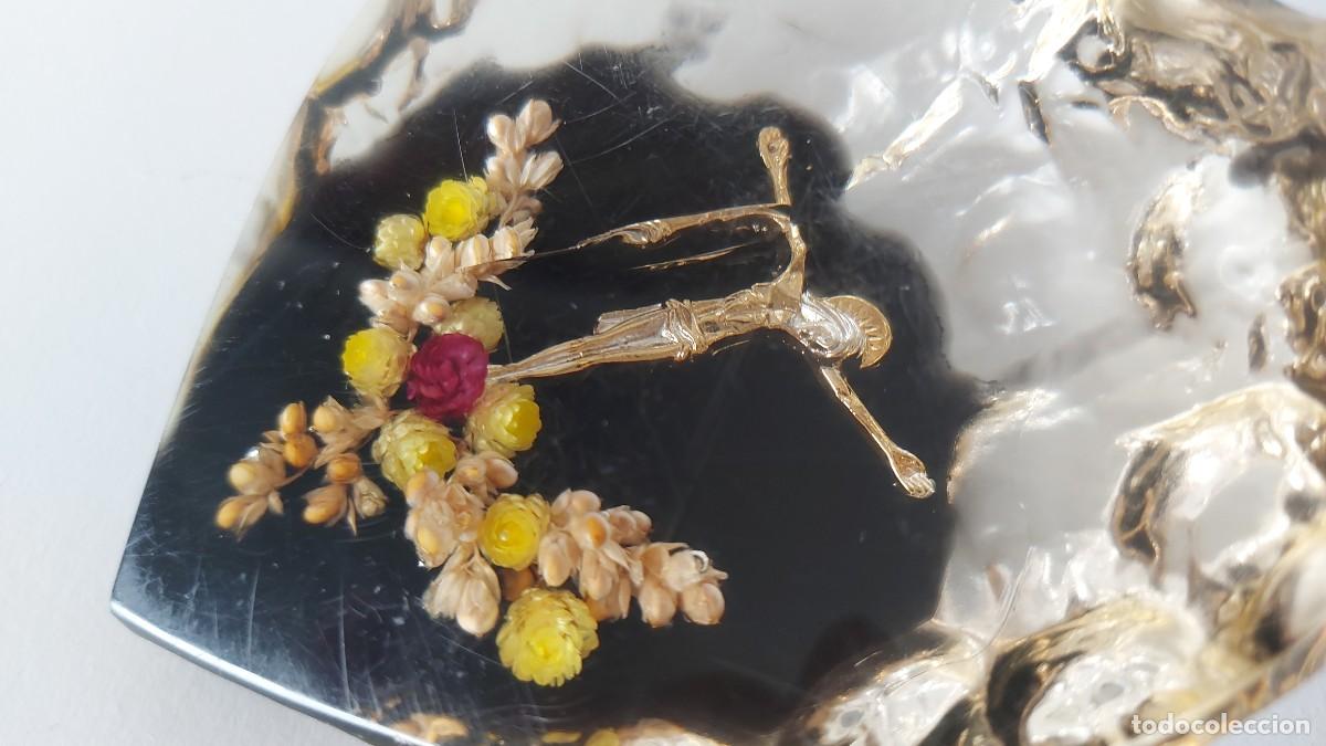 Antig&uuml;edades: PISAPAPELES RELIGIOSO - Foto 4