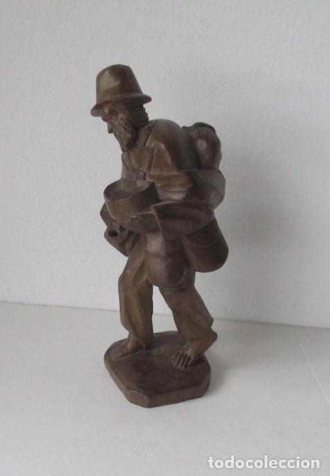 Antig&uuml;edades: FIGURA DE MADERA - VAGABUNDO - Foto 2