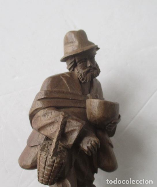 Antig&uuml;edades: FIGURA DE MADERA - VAGABUNDO - Foto 5
