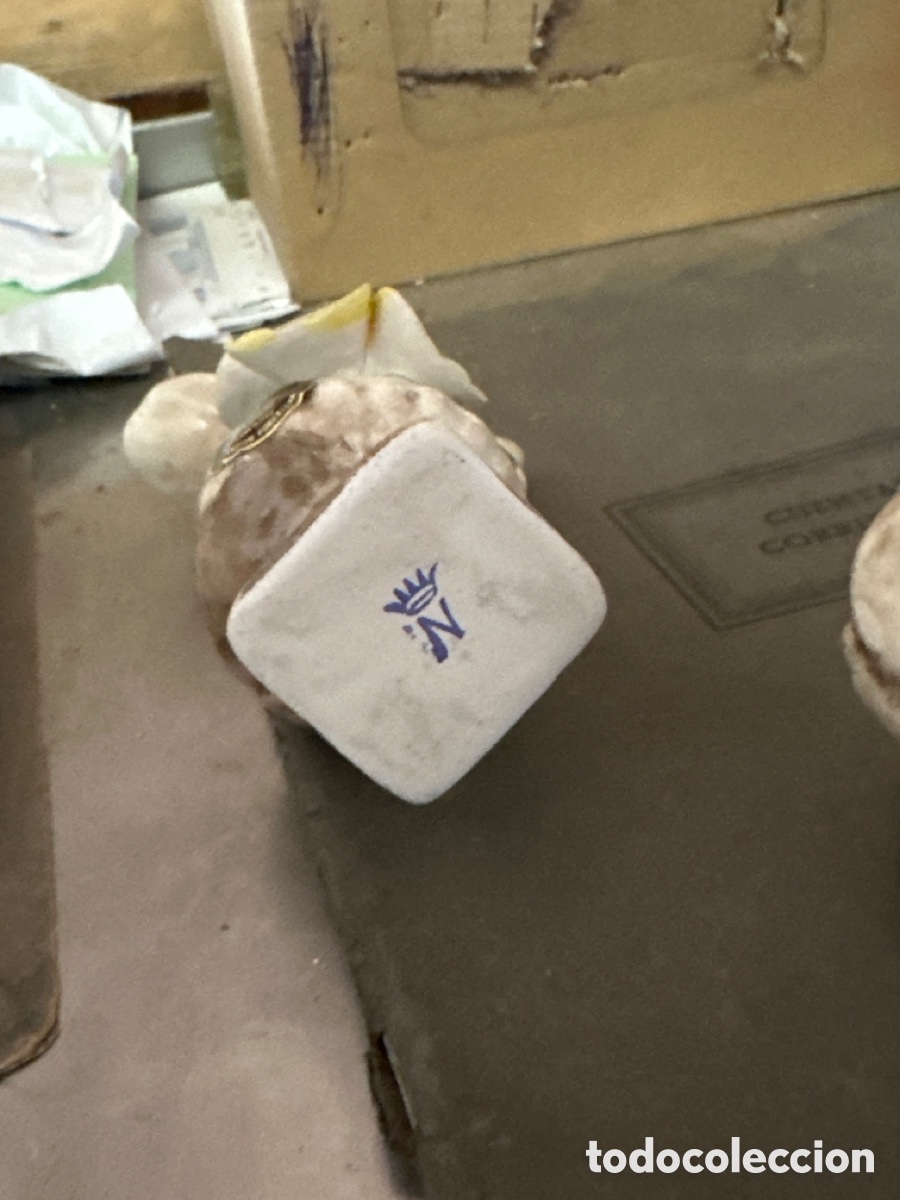 Antig&uuml;edades: Jarrones de porcelana capodimonte - Foto 2