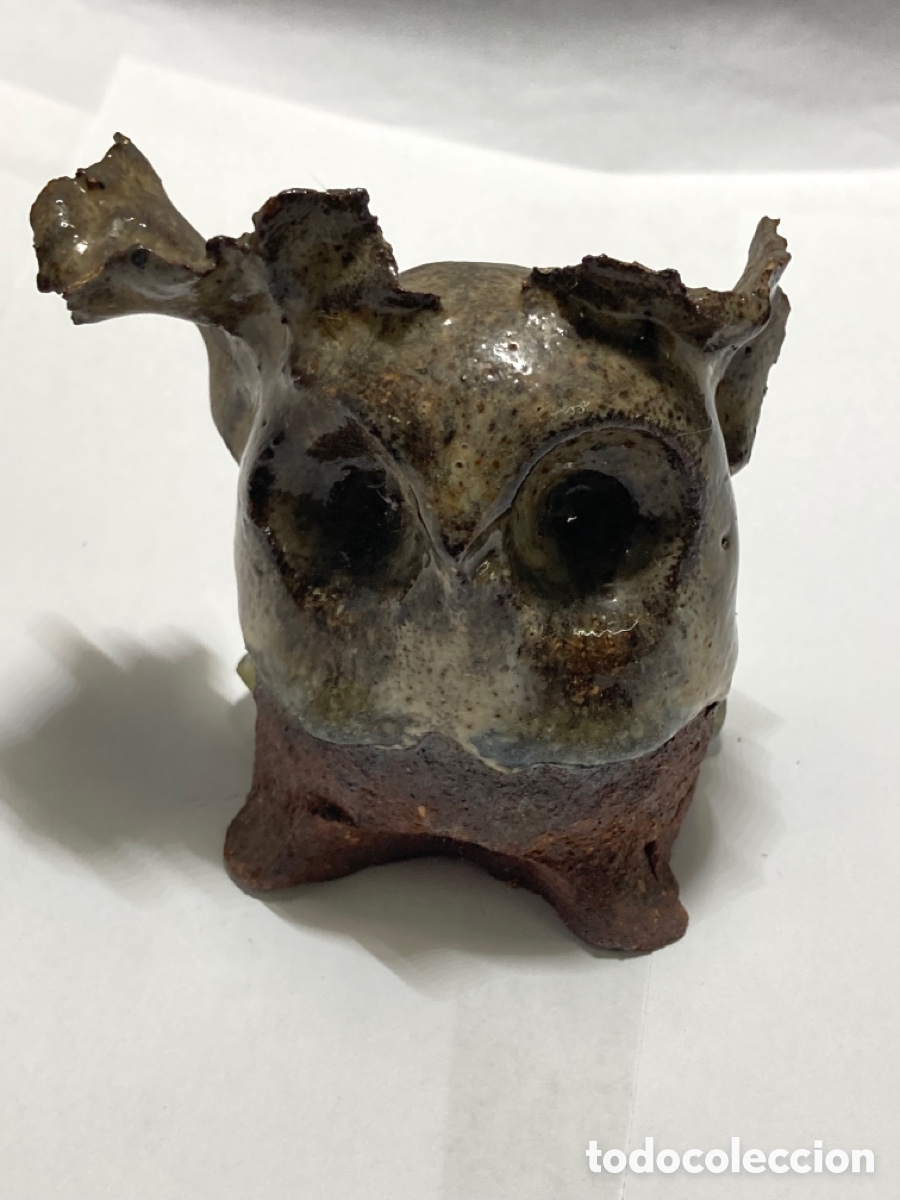 Antiguidades: Figura b&uacute;ho arte moderno material crital fundido y magnetita ferrosa