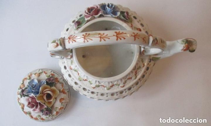 Antig&uuml;edades: TETERA EN PORCELANA CAPODIMONTE - Foto 3