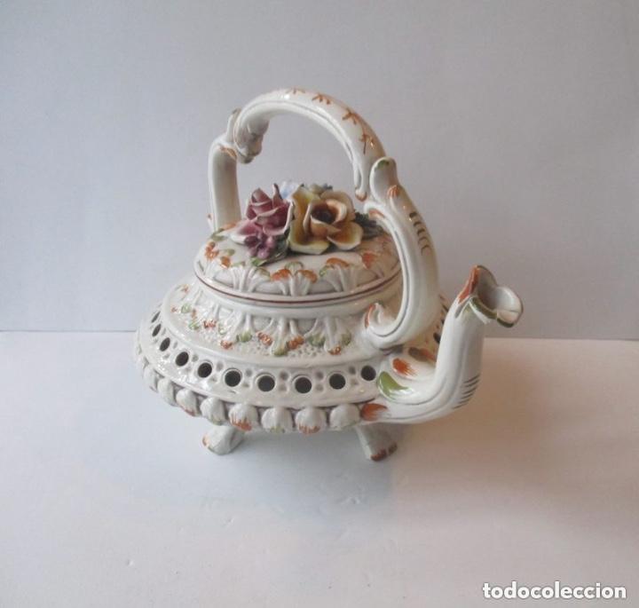 Antig&uuml;edades: TETERA EN PORCELANA CAPODIMONTE - Foto 5