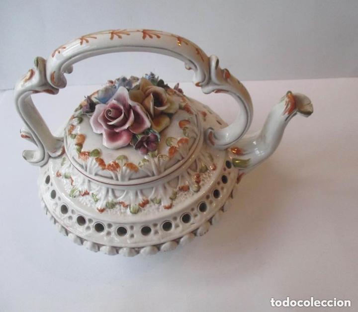 Antig&uuml;edades: TETERA EN PORCELANA CAPODIMONTE - Foto 6