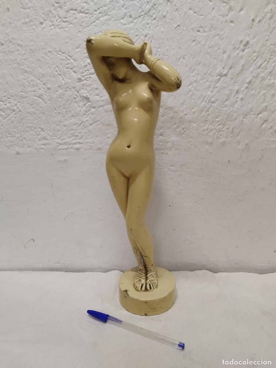 antigua gran figura escultura modernista pequeñ - Compra venta en  todocoleccion