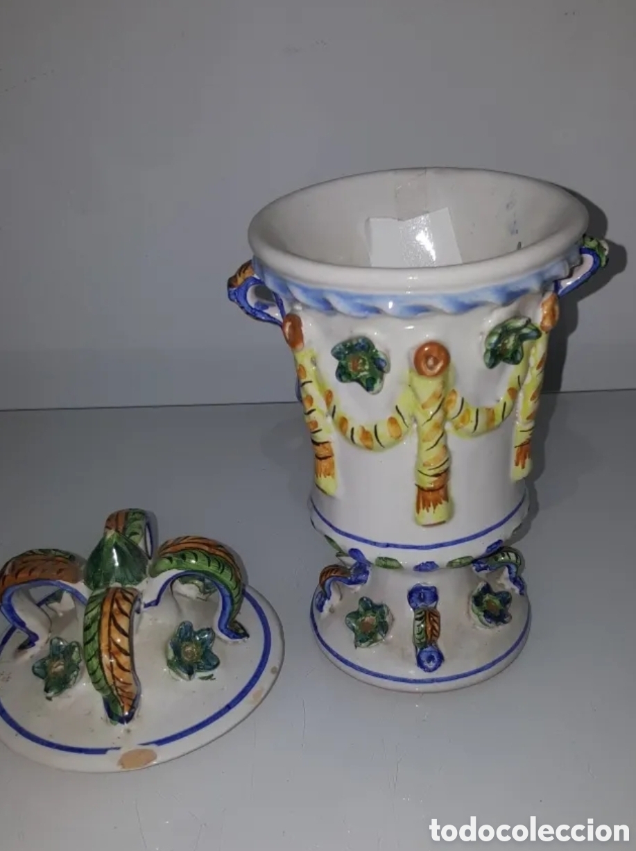 Antig&uuml;edades: Porcelana Manises Compotera - Foto 1