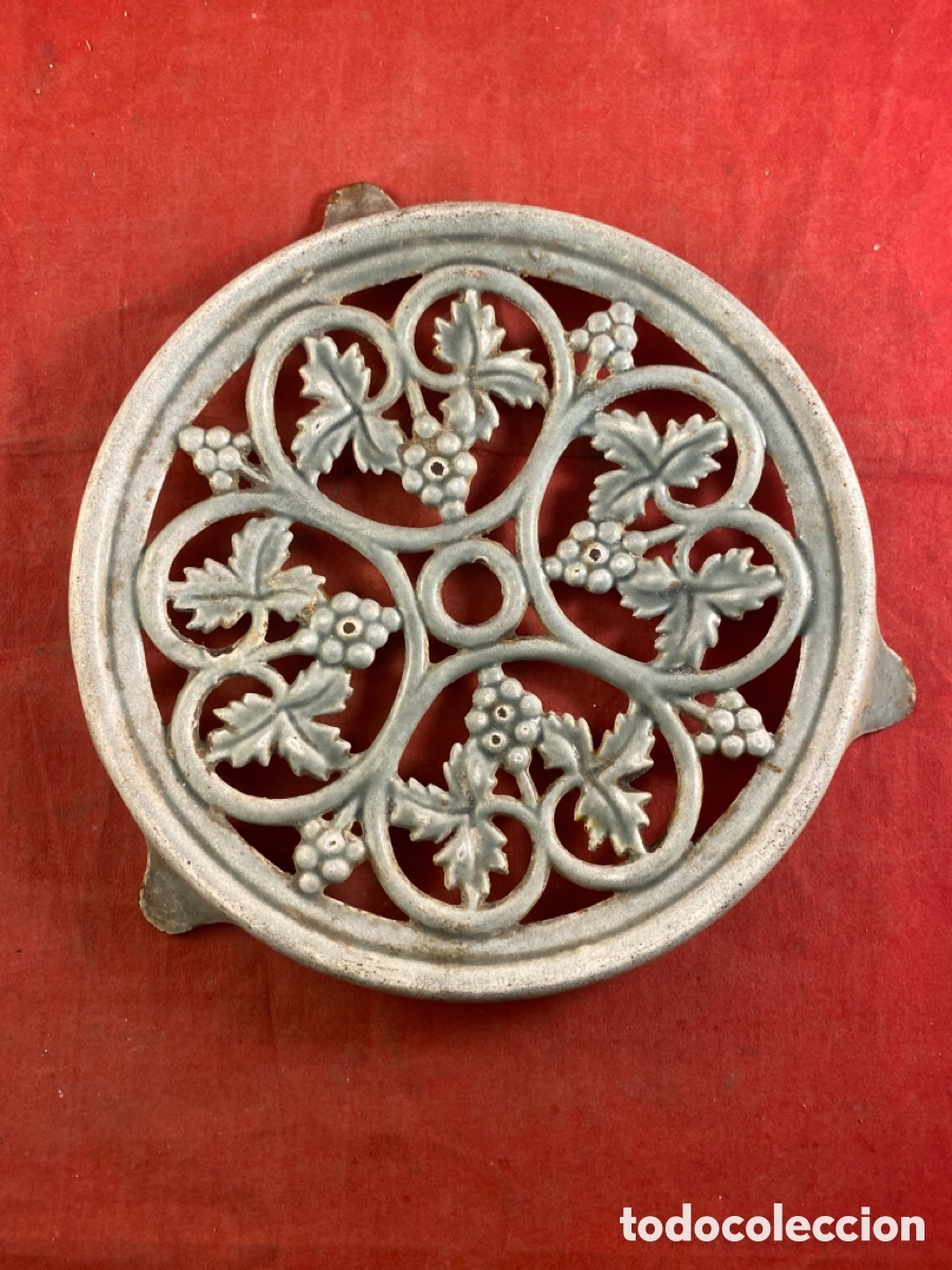 Antiques: SOPORTE DE HIERRO PARA OLLA CON DISE&Ntilde;O FLORAL