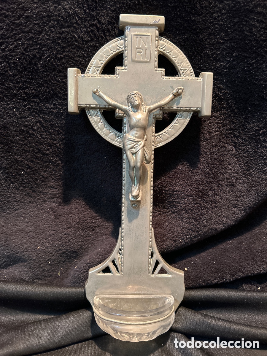 Antig&uuml;edades: Benditera de metal y cristal 28cm - Foto 1