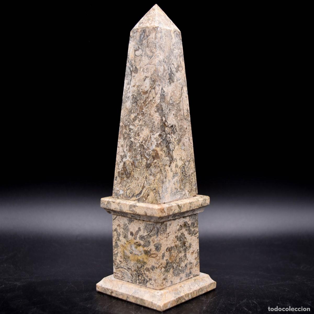 Antig&uuml;edades: Obelisco de m&aacute;rmol antiguo - Foto 3