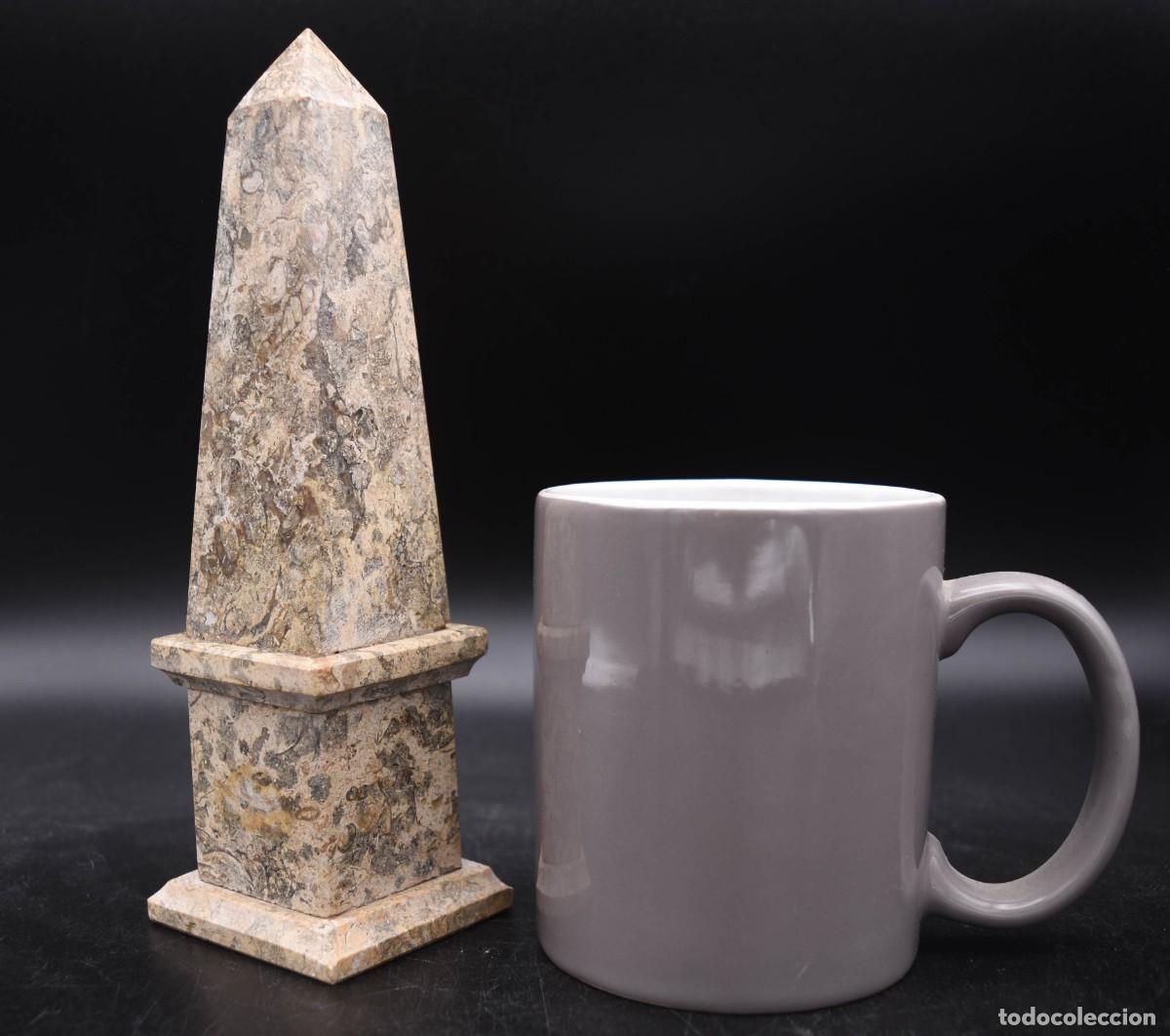Antig&uuml;edades: Obelisco de m&aacute;rmol antiguo - Foto 2