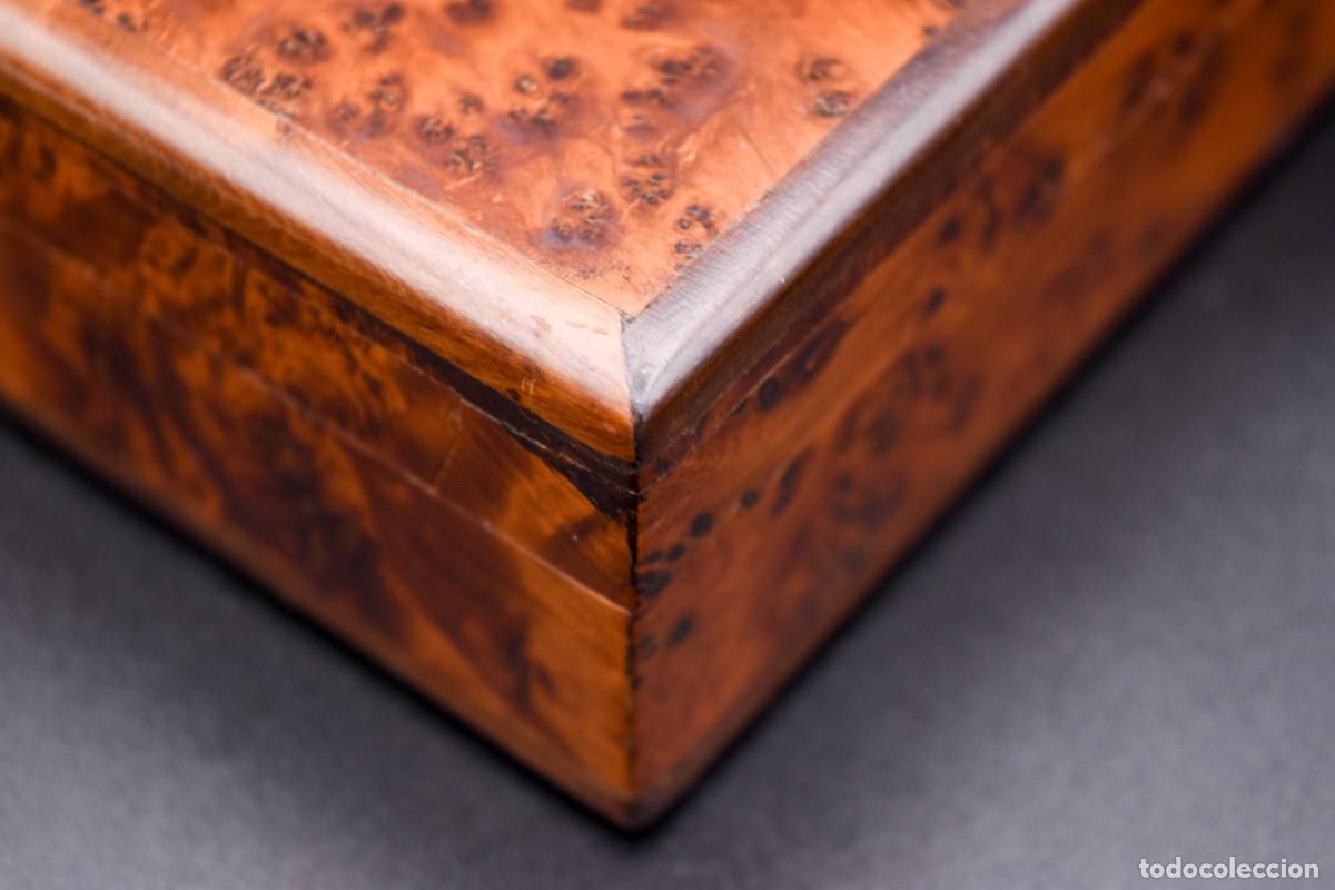 Antig&uuml;edades: Caja de madera de ra&iacute;z - Foto 9