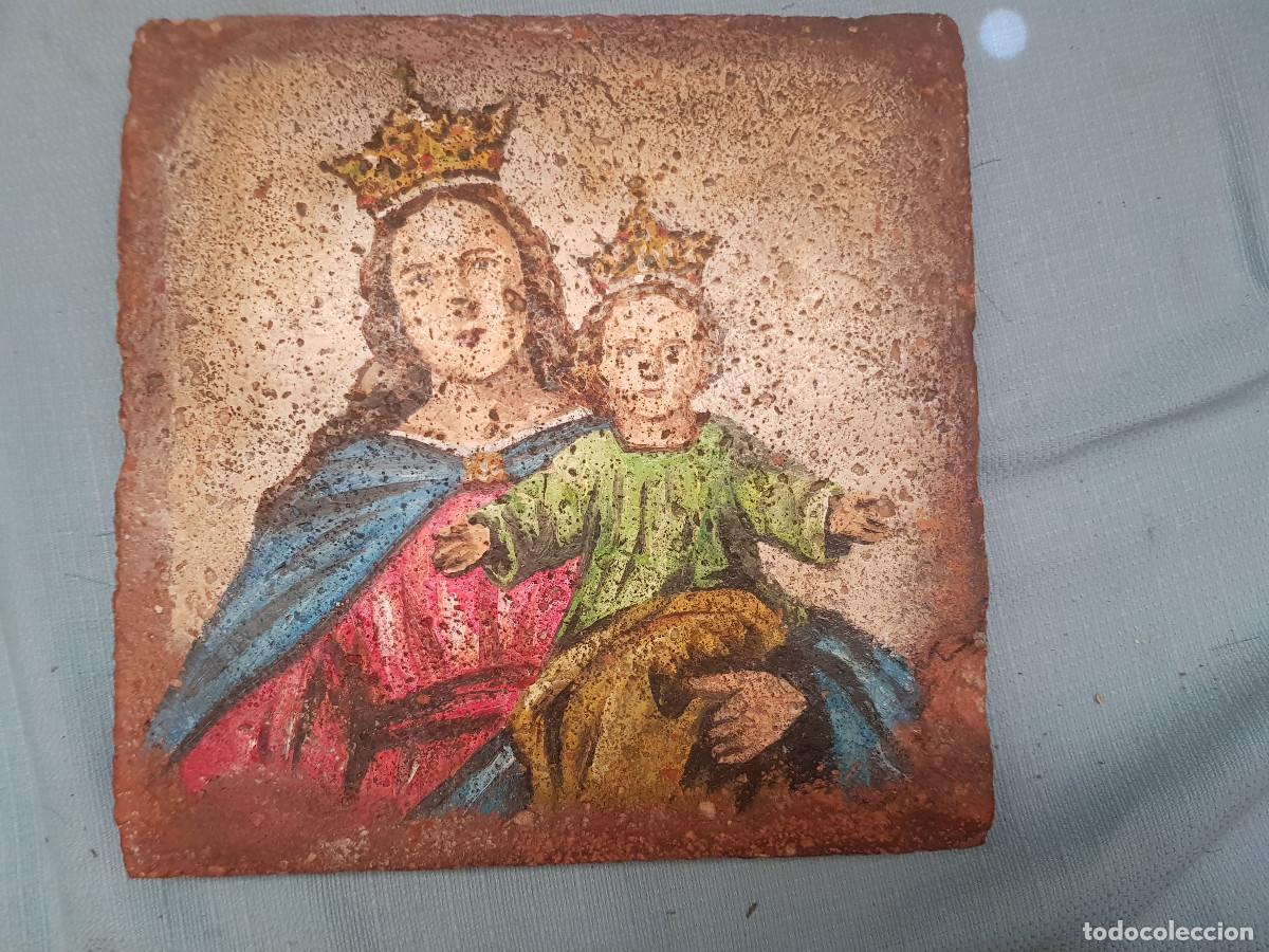 Antig&uuml;edades: VIRGEN PINTADA EN BARRO - Foto 1