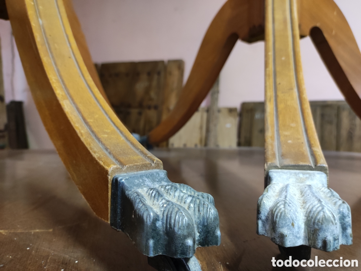 Antig&uuml;edades: Mesa tipo velador - Foto 2
