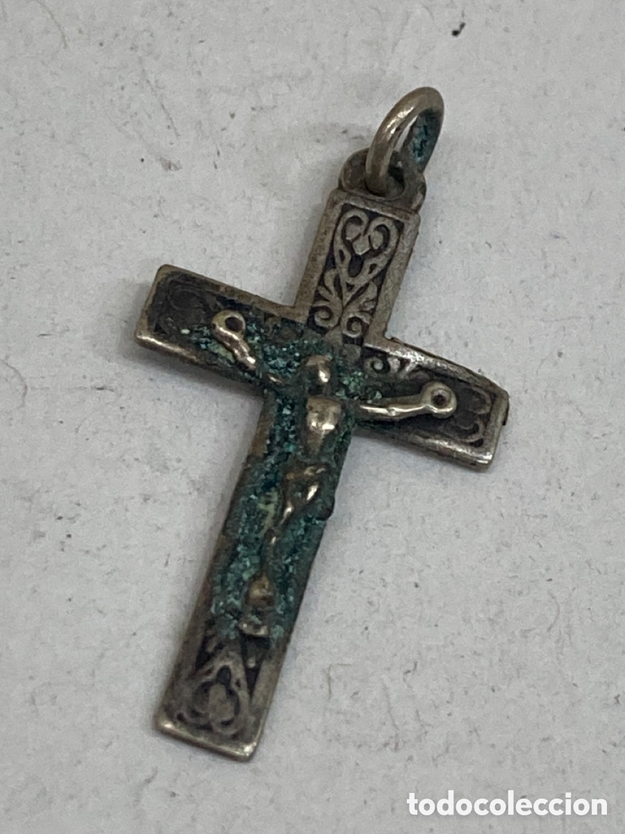 Antig&uuml;edades: Cruz de plata C52 - Foto 1