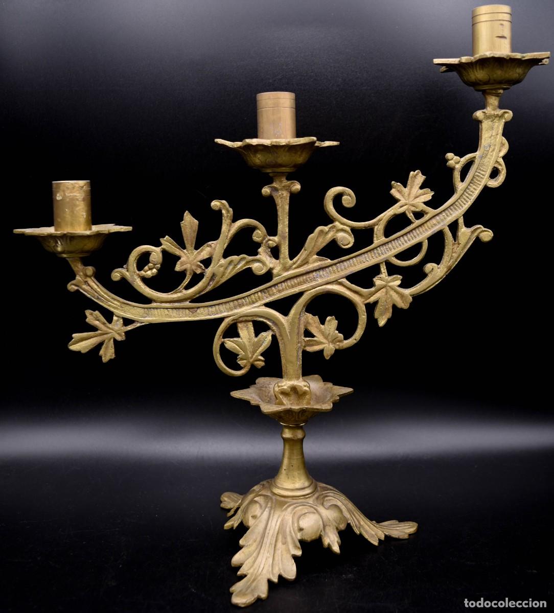 Antig&uuml;edades: Candelabro de bronce - Foto 3