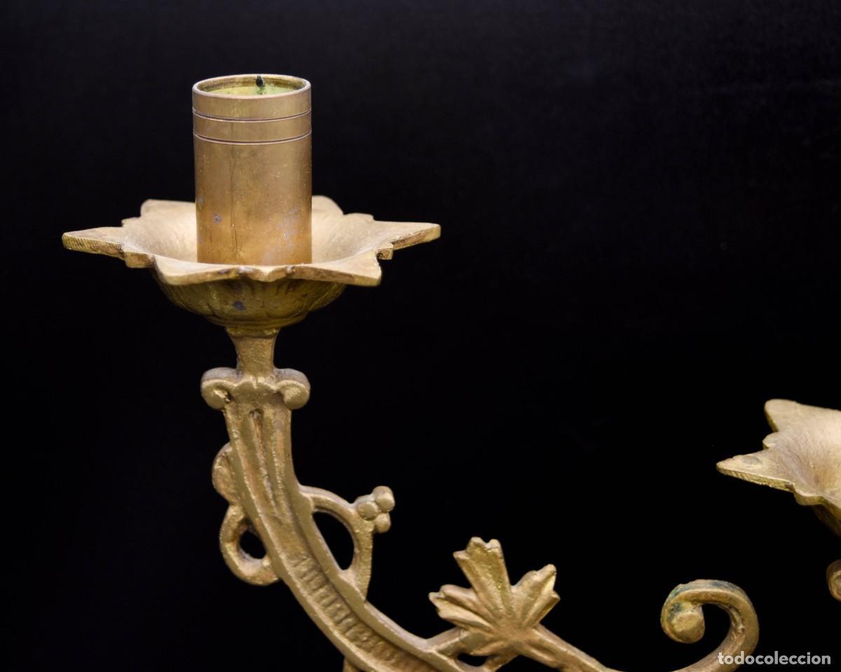 Antig&uuml;edades: Candelabro de bronce - Foto 6