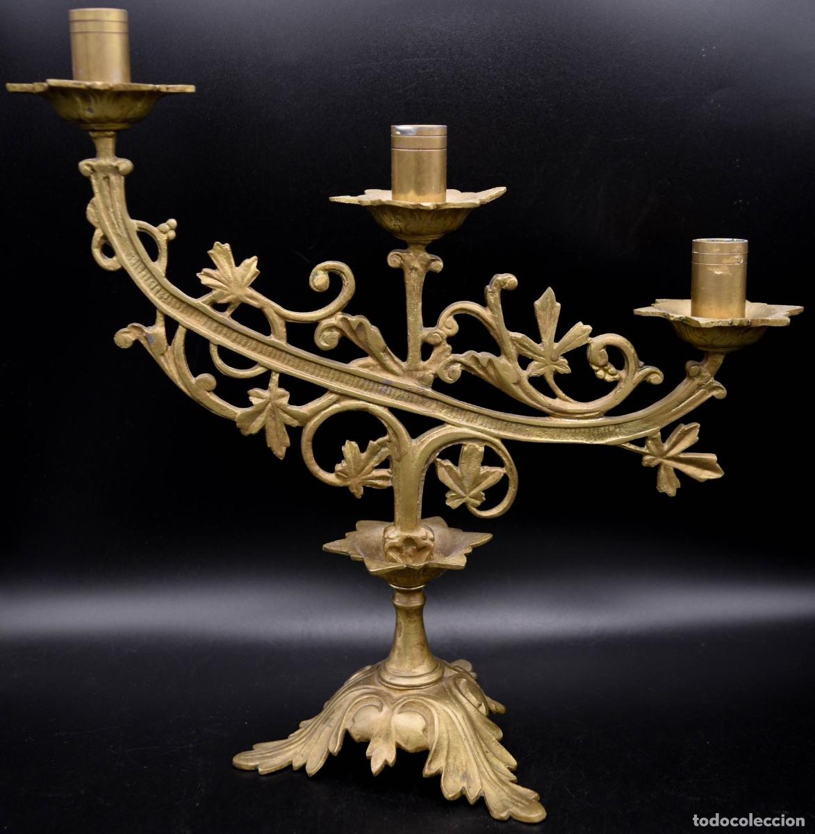 Antig&uuml;edades: Candelabro de bronce - Foto 9