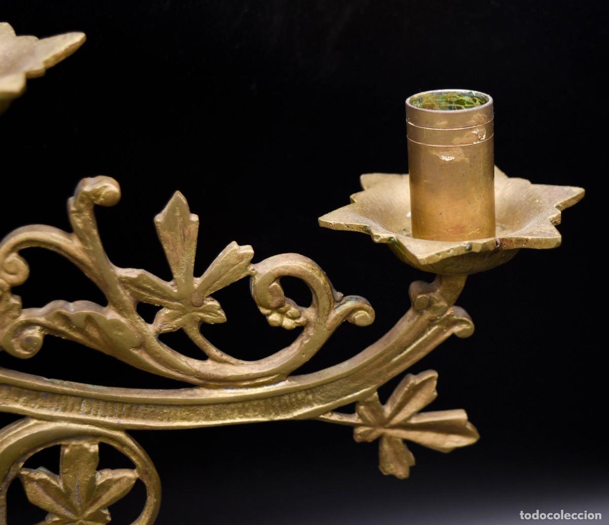 Antig&uuml;edades: Candelabro de bronce - Foto 11