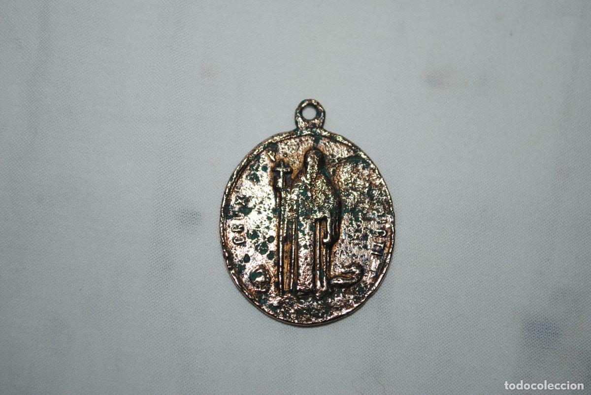Antig&uuml;edades: MEDALLA MUY ANTIGUA A IDENTIFICAR . - Foto 1