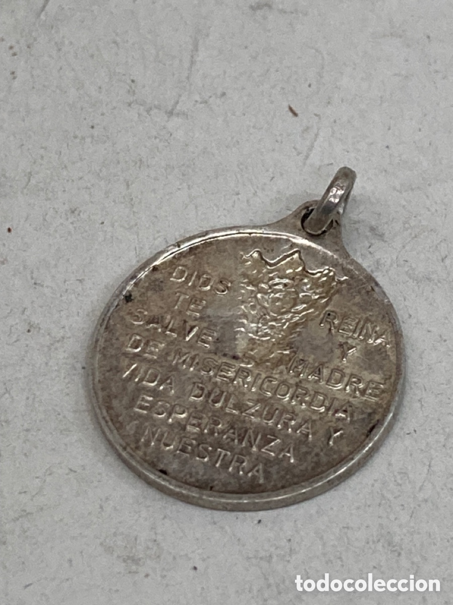 Antig&uuml;edades: Medalla de plata religiosa C53 - Foto 2