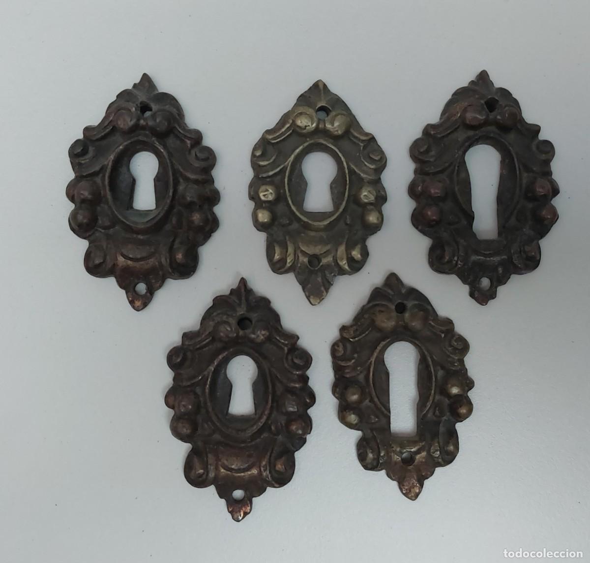 Antig&uuml;edades: LOTE DE 5 BOCA LLAVES DE BRONCE - Foto 1