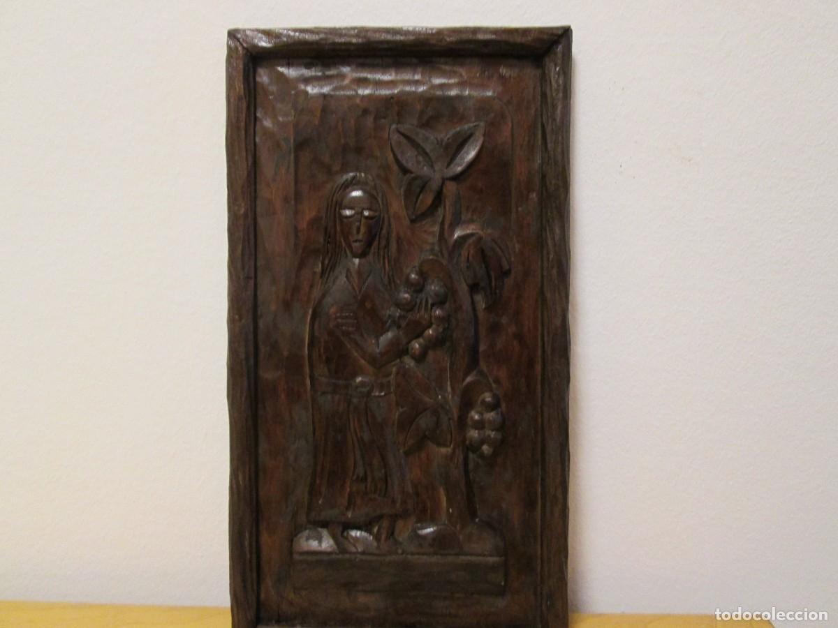 Antig&uuml;edades: TALLA EN MADERA CUADRO - Foto 1