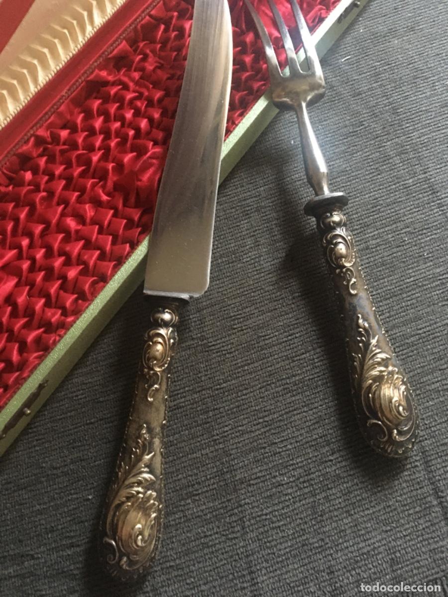Antig&uuml;edades: Juego cuchillo tenedor mango plata - Foto 3